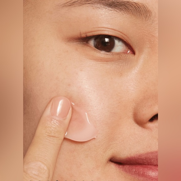 BNIB Clinique Moisture Surge™ 100H Auto-Replenishing Hydrator - 75ml - Picture 5 of 8